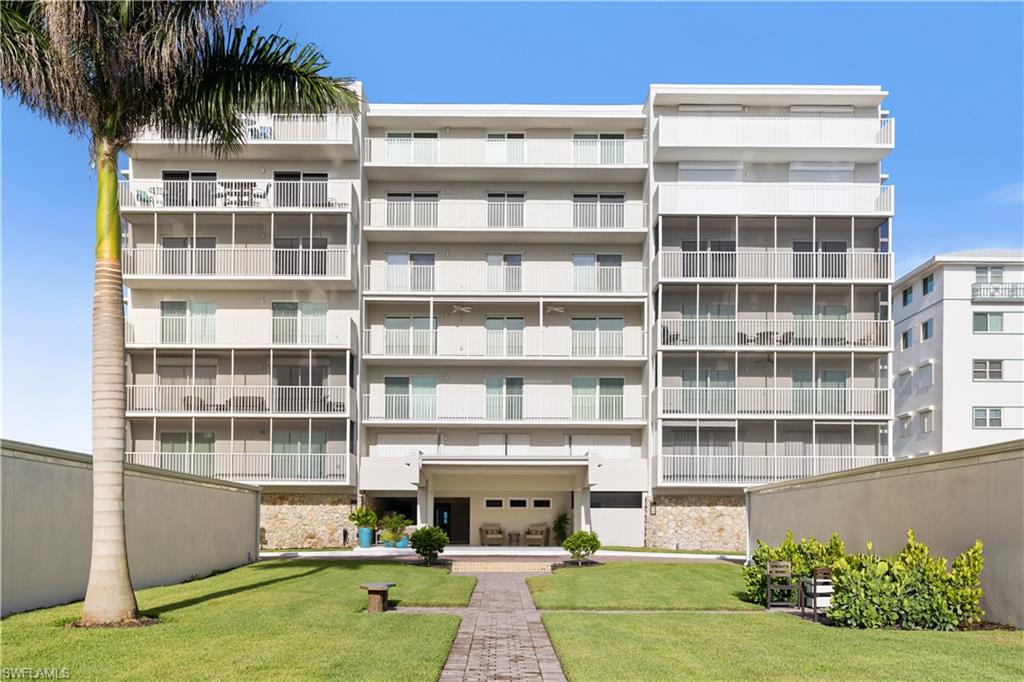 1977 Gulf Shore Blvd N 504 Property Photo 32