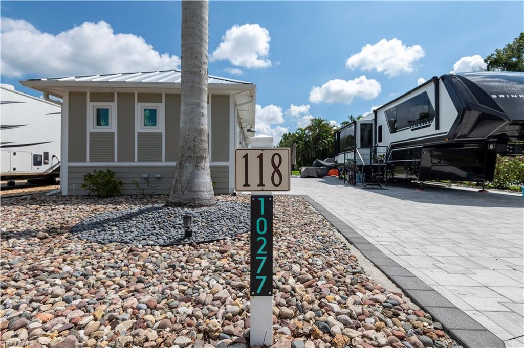 10277 Meadow Beauty Trl Property Photo 2