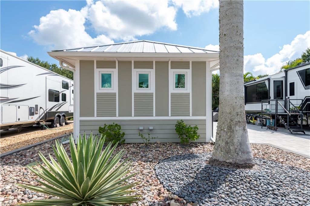 10277 Meadow Beauty Trl Property Photo 3