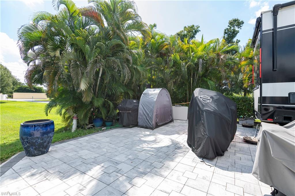 10277 Meadow Beauty Trl Property Photo 19