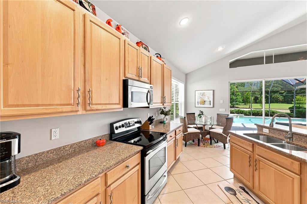 11740 Carradale Ct Property Photo 12