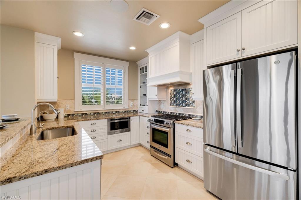7974 Estero Blvd Property Photo 10