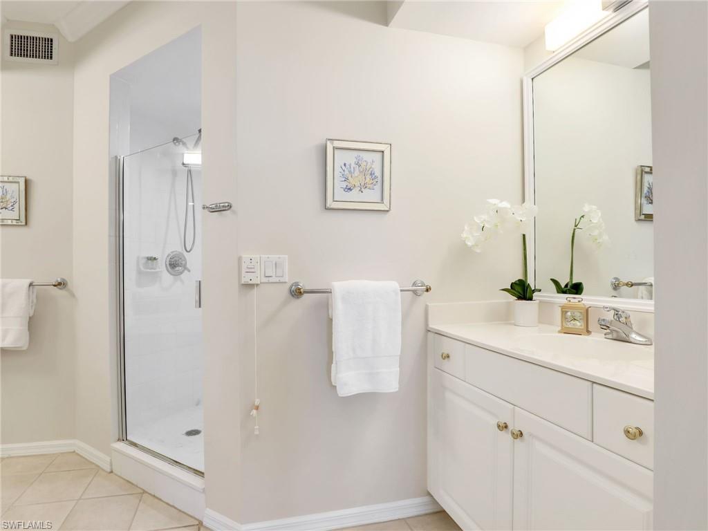 1001 Arbor Lake Dr 301 Property Photo 23