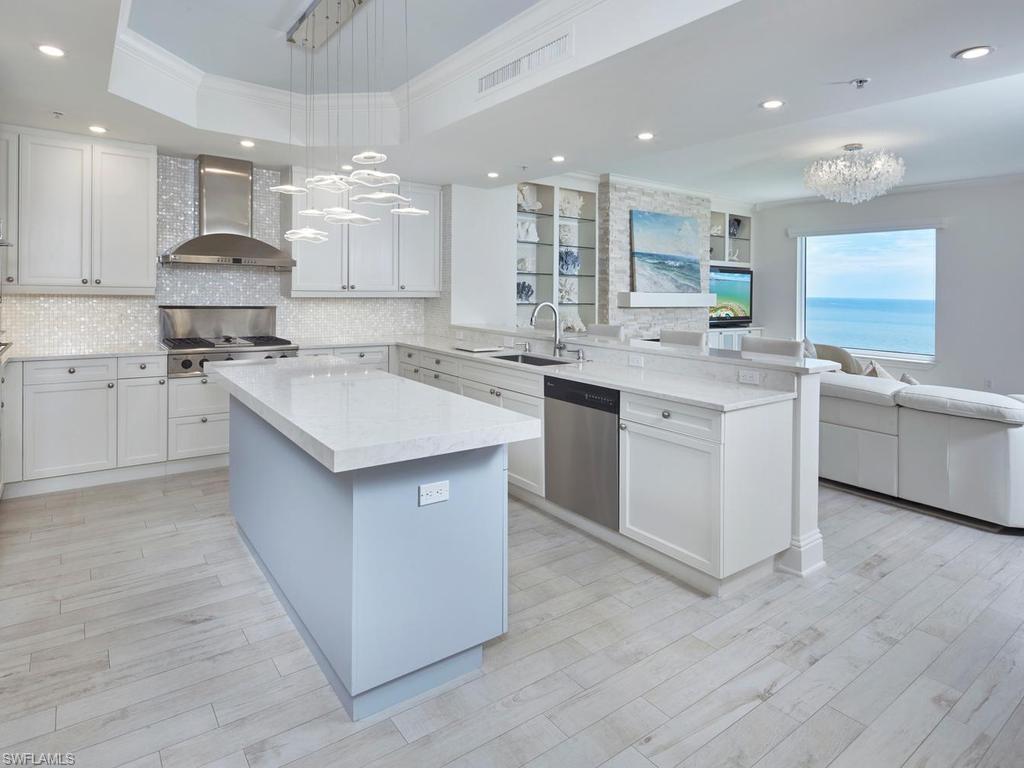 970 Cape Marco Dr 1206 Property Photo 8