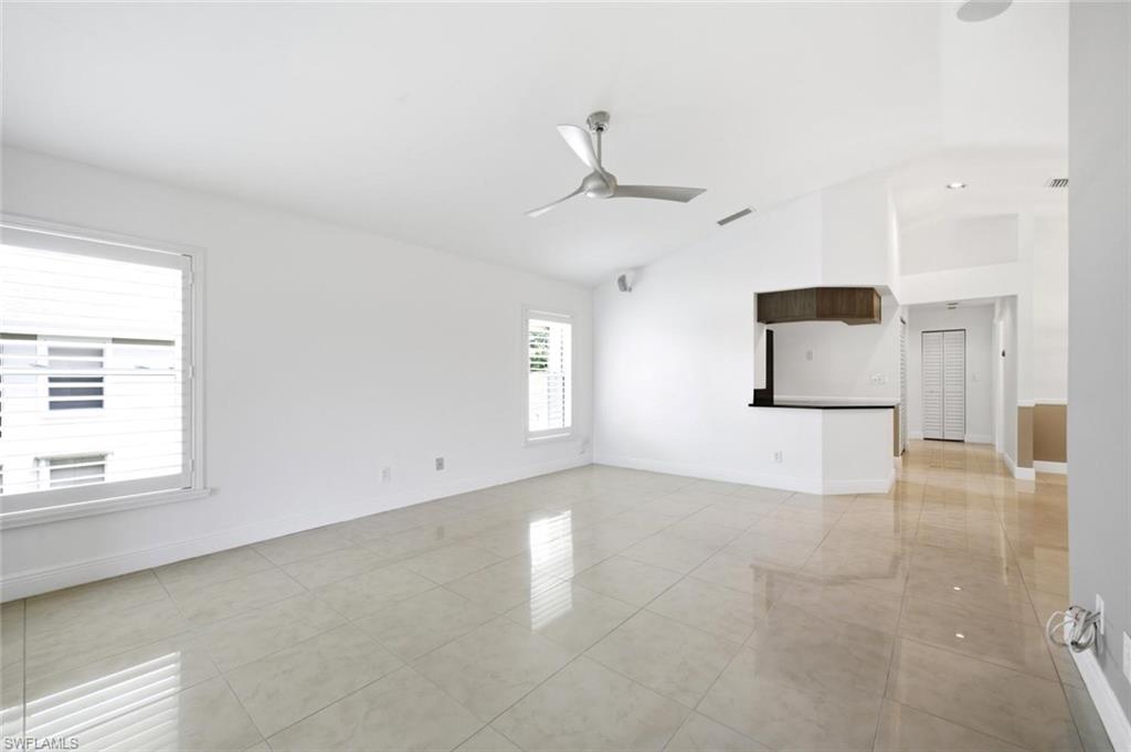 9856 Luna Cir 204 Property Photo 7