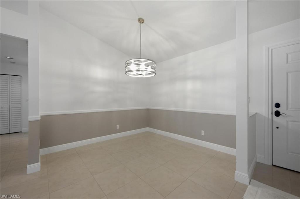 9856 Luna Cir 204 Property Photo 9