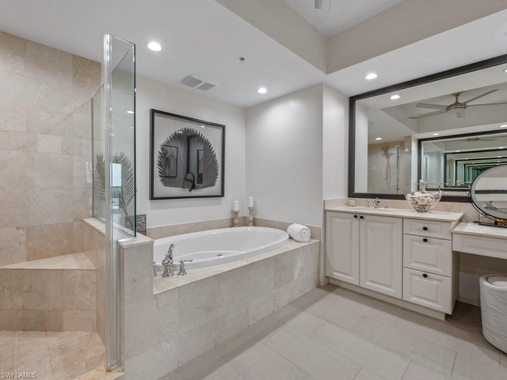 1050 Borghese Ln 804 Property Photo 22