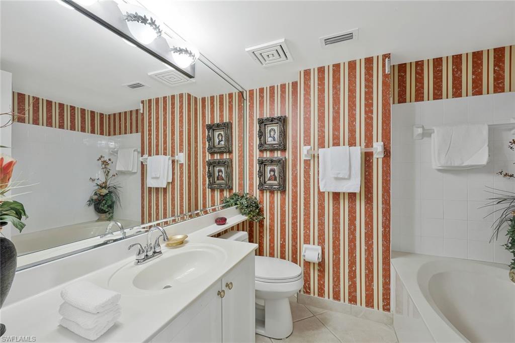 1020 Collier Blvd 402 Property Photo 18