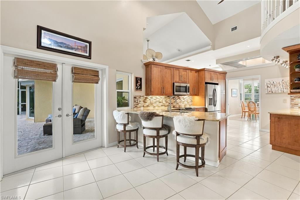 9761 Treasure Cay Ln Property Photo 11