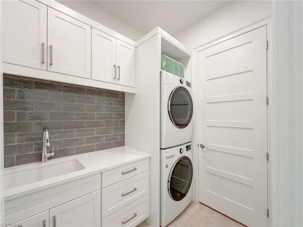 6573 Dominica Dr 202 Property Photo 24