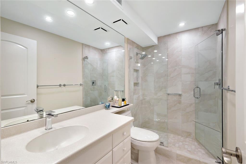601 Seaview Ct C506 Property Photo 16