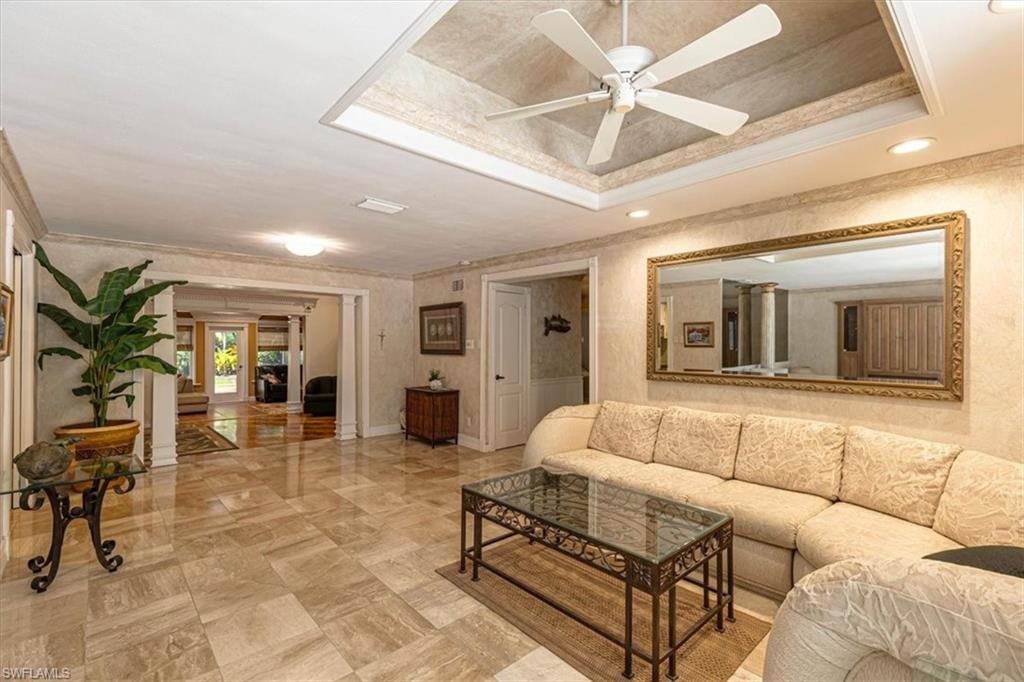 221 Viking Way Property Photo 6