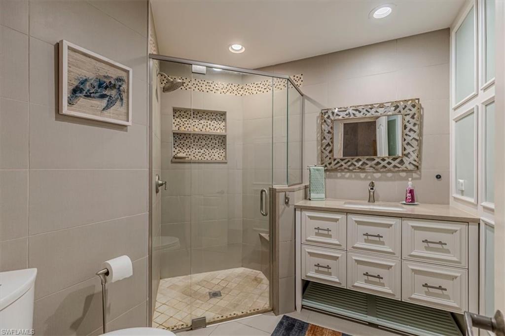 221 Viking Way Property Photo 8