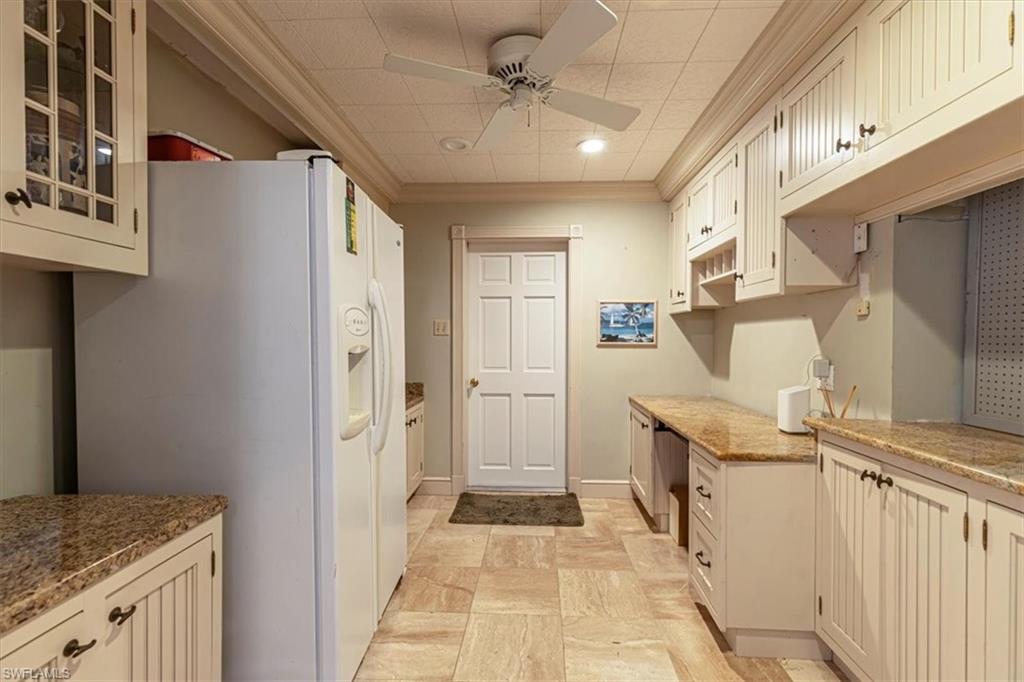 221 Viking Way Property Photo 26