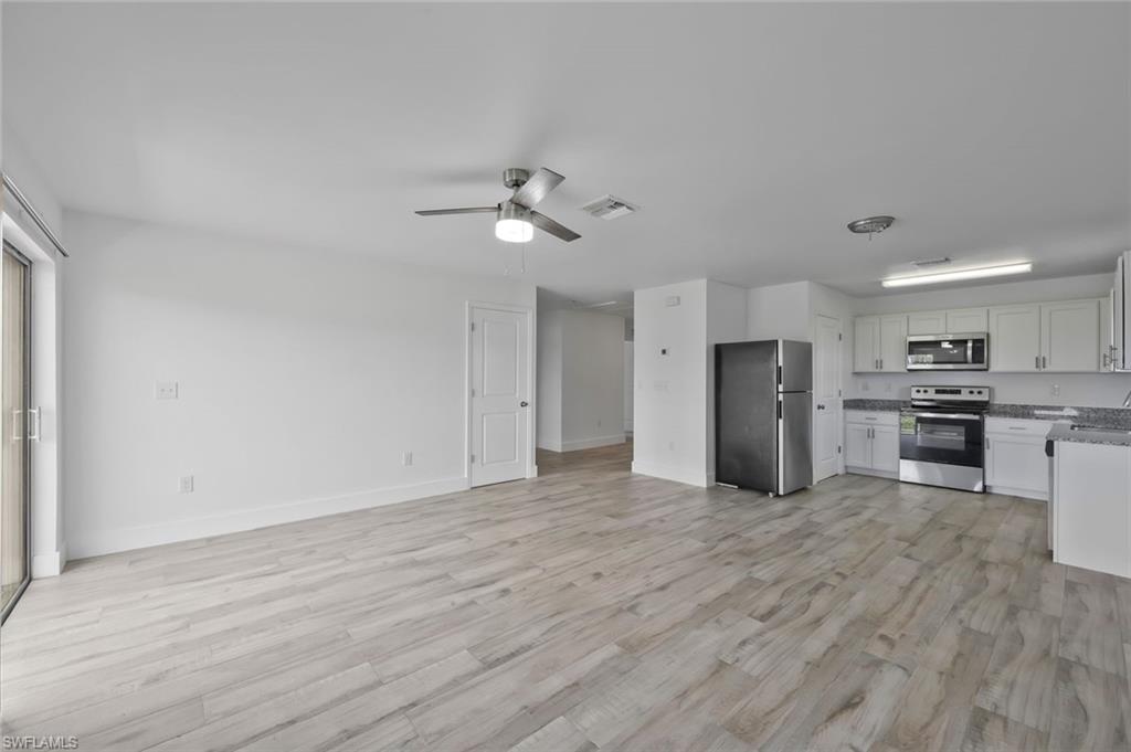 2426 Santabarbara Blvd N Property Photo 5