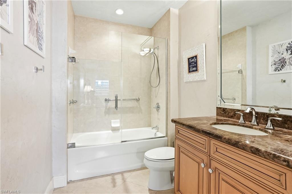 587 Avellino Isles Cir 101 Property Photo 32