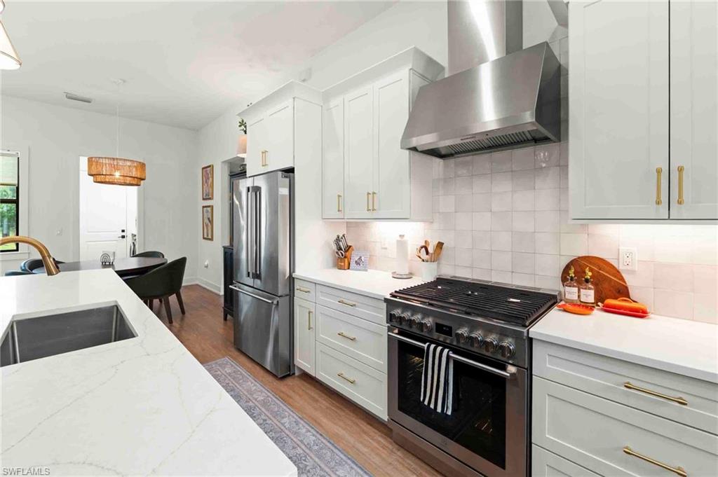2545 18th Ave Ne Property Photo 22