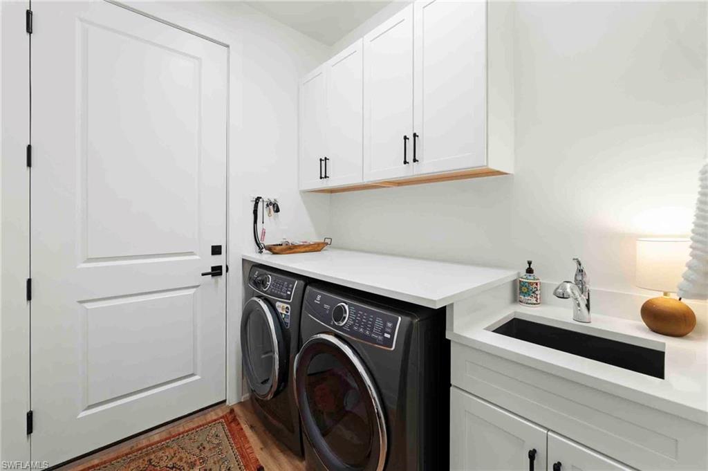 2545 18th Ave Ne Property Photo 34