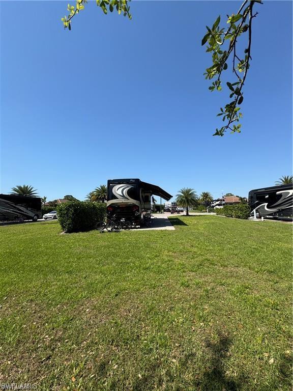13718 Golden Palms Cir Property Photo 2