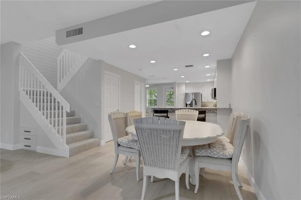 28558 Alessandria Cir Property Photo 4