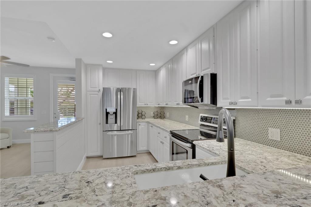 28558 Alessandria Cir Property Photo 9