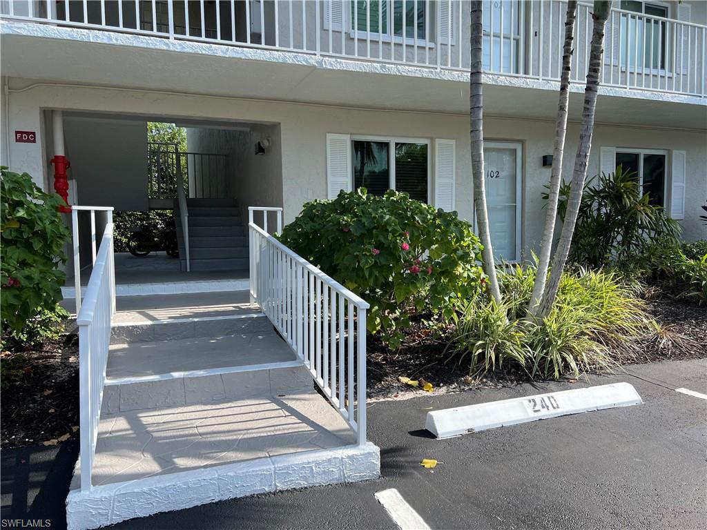 3051 Sandpiper Bay Cir I102 Property Photo 3