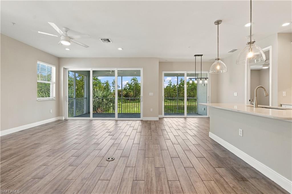 2626 Seychelles Cir 1405 Property Photo 6