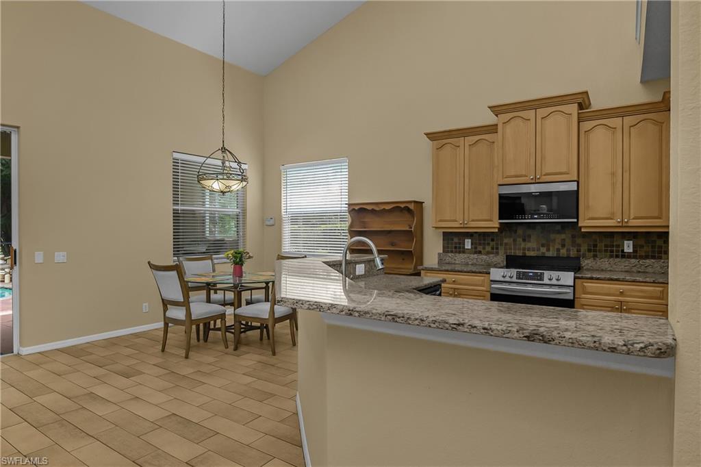 12835 Fox Hollow Cir Property Photo 13