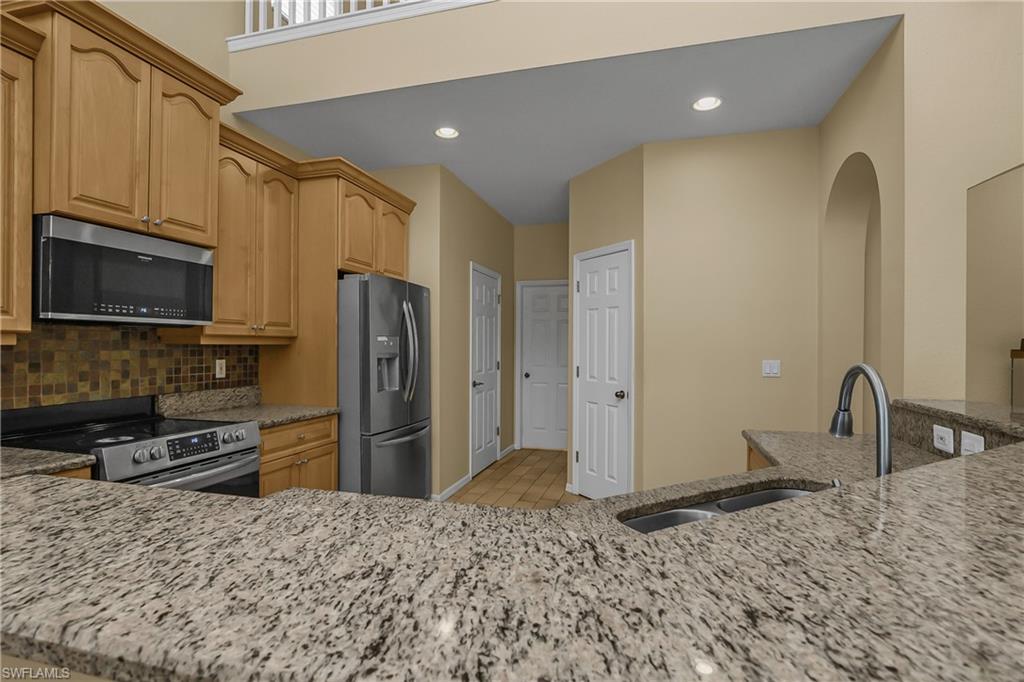 12835 Fox Hollow Cir Property Photo 15