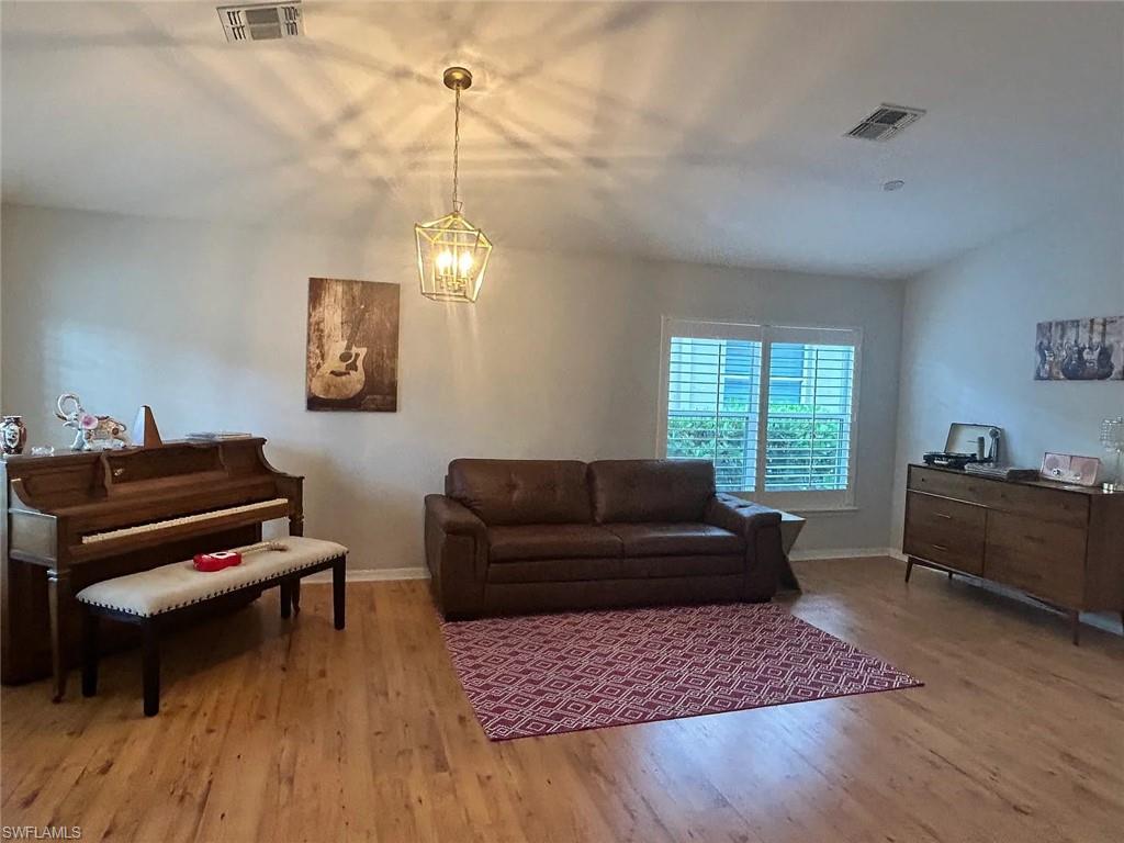 8439 Hollow Brook Cir Property Photo 8