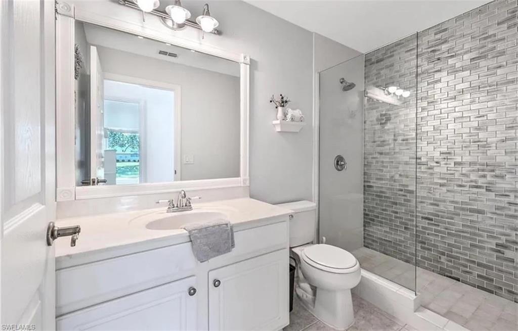 8439 Hollow Brook Cir Property Photo 16