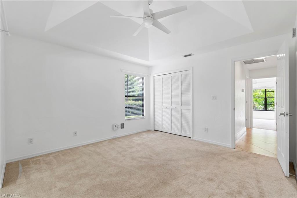 2251 Queens Way E Property Photo 24