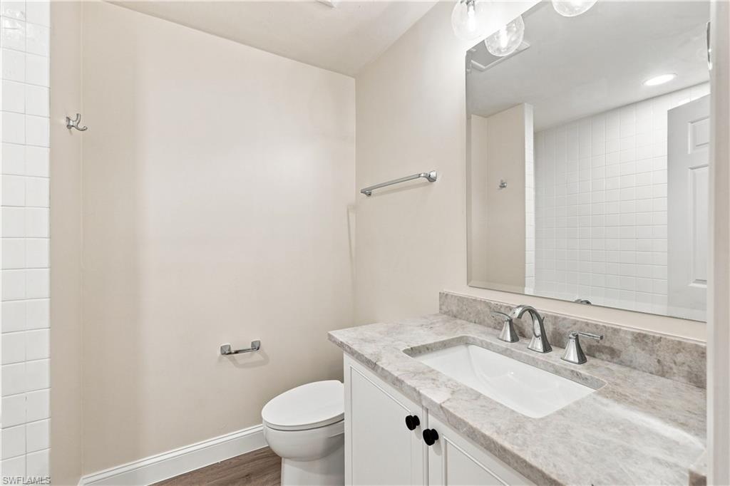 857 Reef Point Cir Property Photo 16