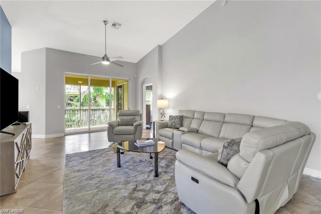 8380 Big Acorn Cir 12-c Property Photo 2