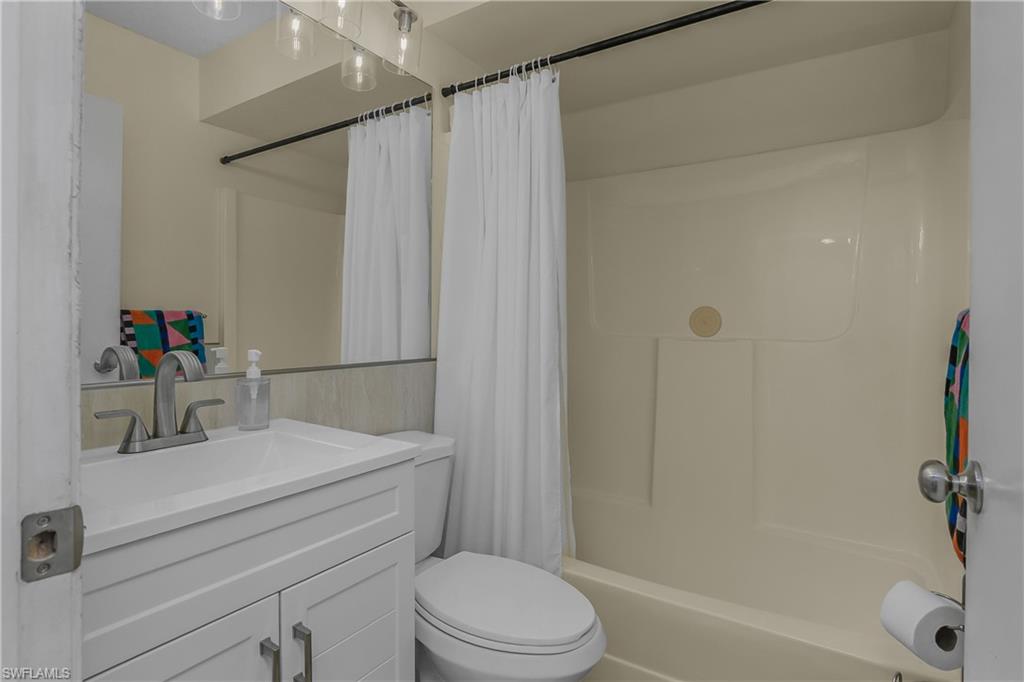 8381 Haven Ln Property Photo 11