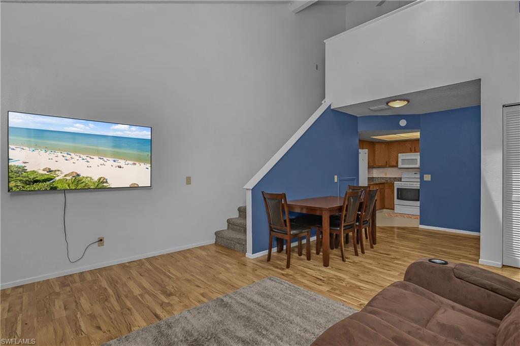 8381 Haven Ln Property Photo 12