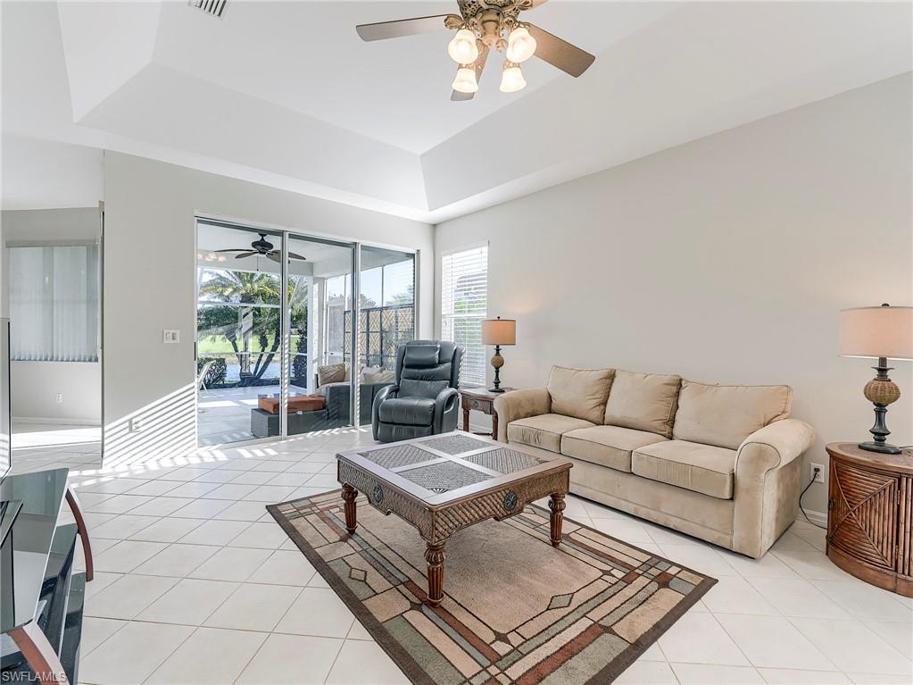 8529 Fairway Bend Dr Property Photo 6