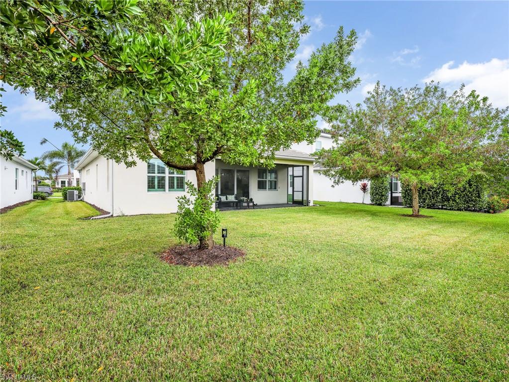 9078 Montserrat Dr Property Photo 25