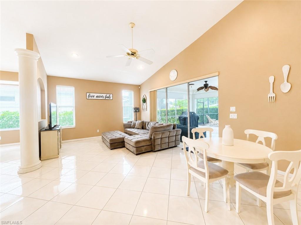 436 Crossfield Cir Property Photo 3