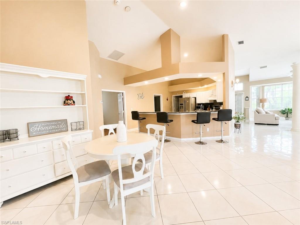 436 Crossfield Cir Property Photo 4