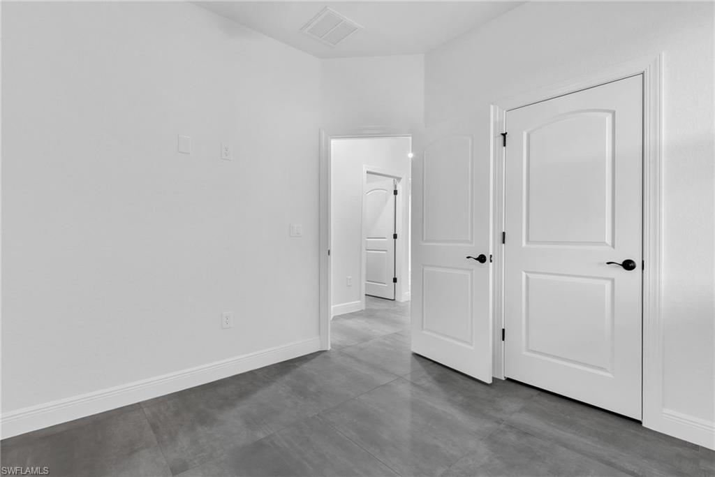 2625/2627 Sunniland Blvd Property Photo 15
