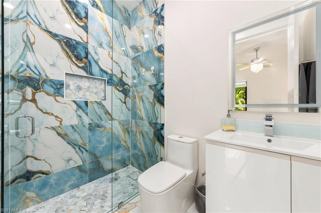 499 Golden Gate Blvd E Property Photo 26
