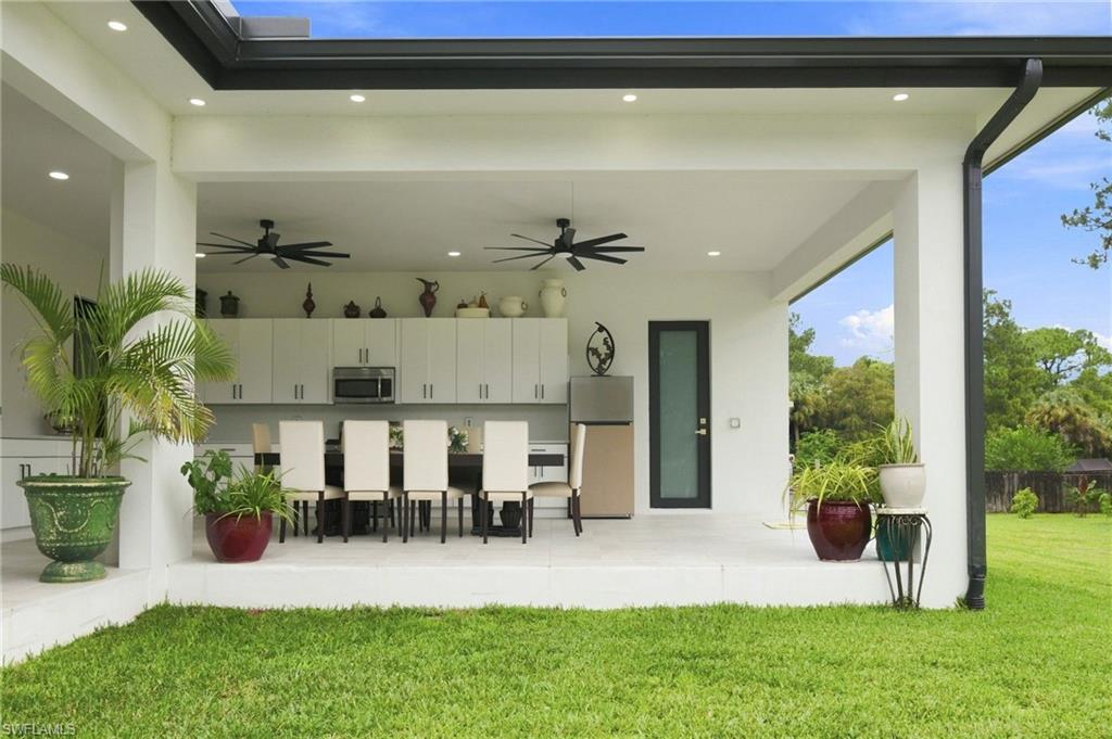 499 Golden Gate Blvd E Property Photo 35