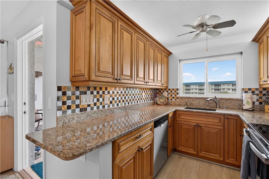 25750 Hickory Blvd 656 E Property Photo 9