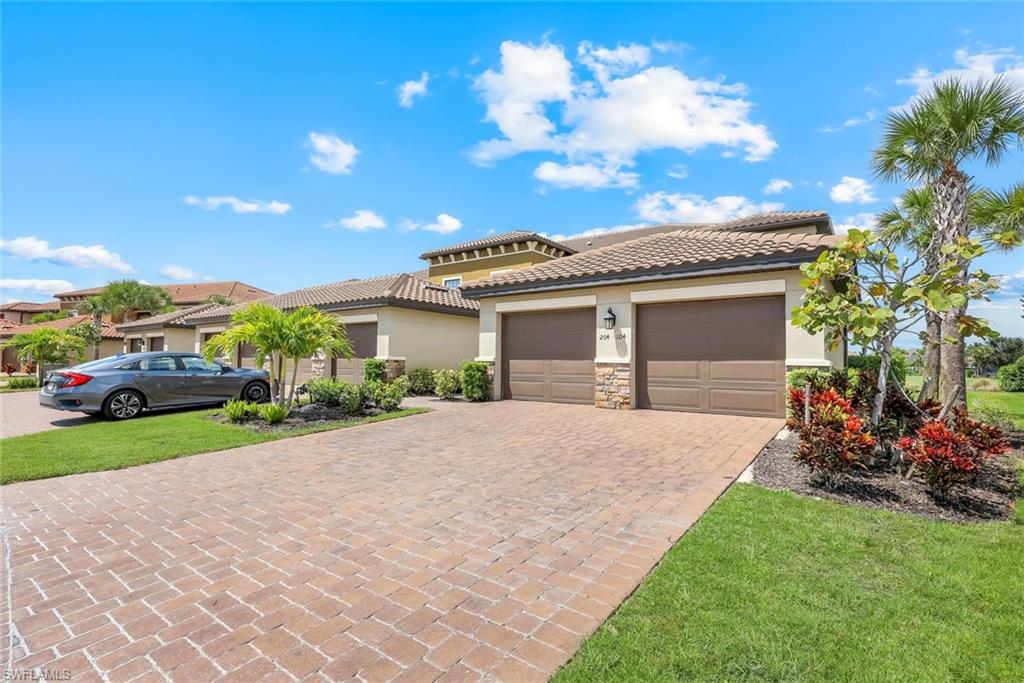 9393 Pocida Ct 104 Property Photo 2