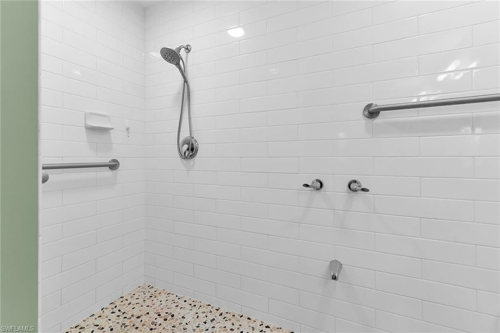269 Vintage Bay Dr C4 Property Photo 19