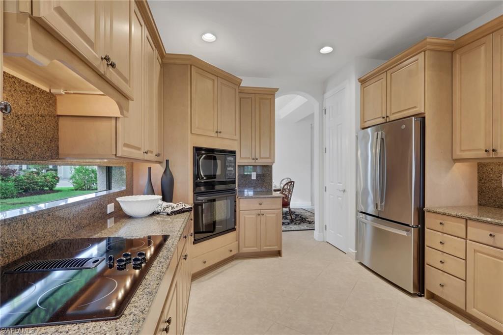14061 Lavante Ct Property Photo 16