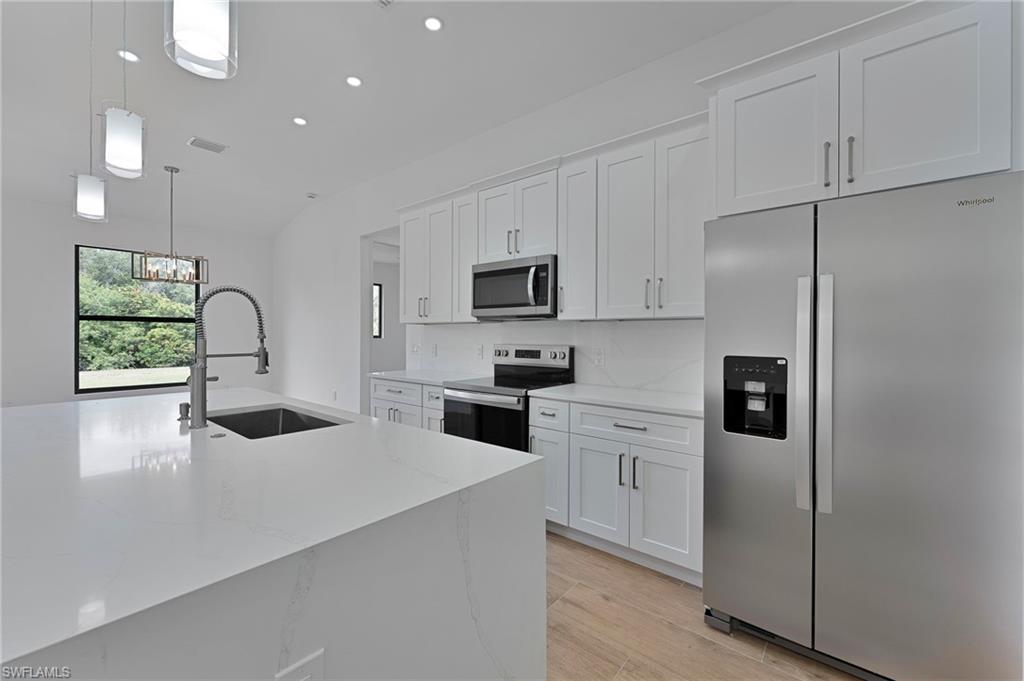 715 Theodore Vail St E Property Photo 5