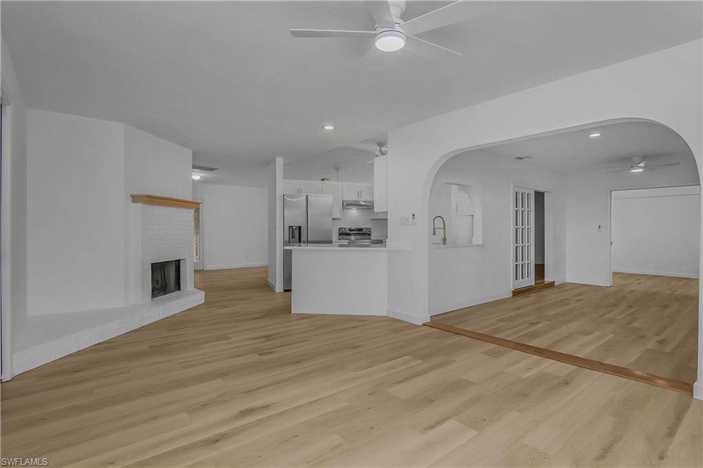12393 Londonderry Ln Property Photo 9
