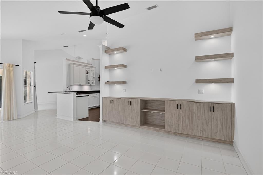 2126 Crown Pt Property Photo 19